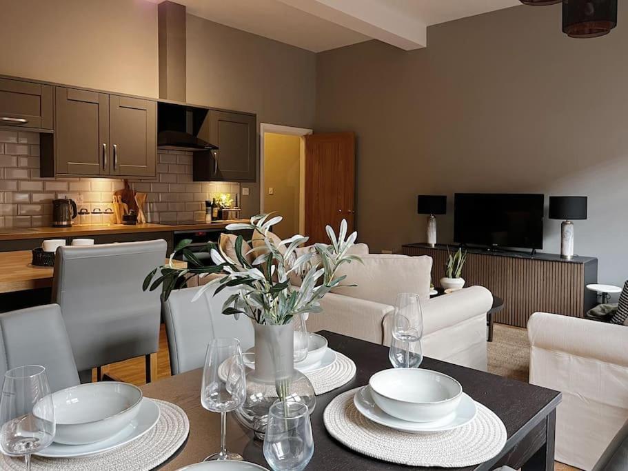Modern Ground Floor Apartment Todmorden Esterno foto